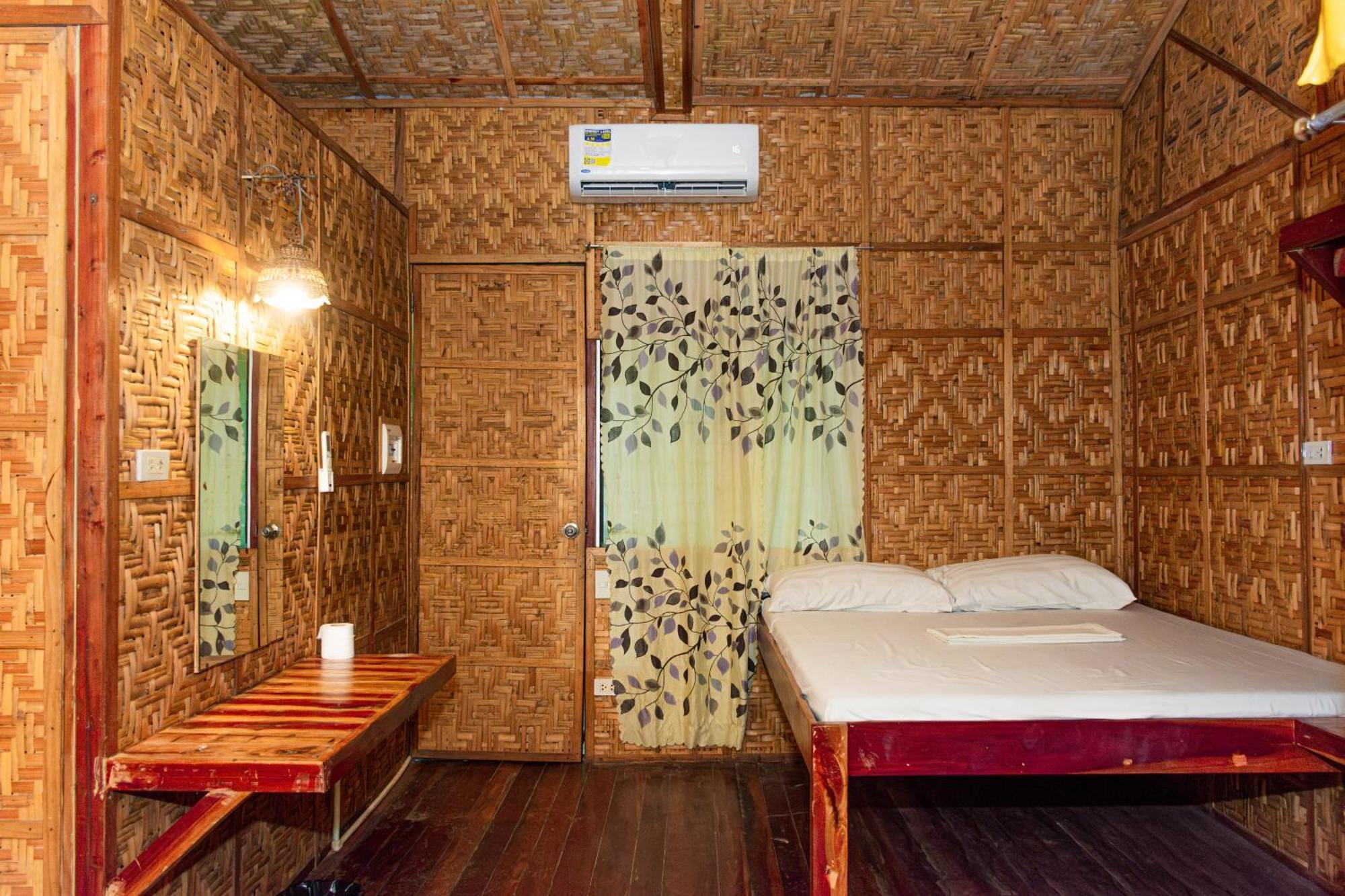 Panglao Chocolate Hills Hostel מראה חיצוני תמונה