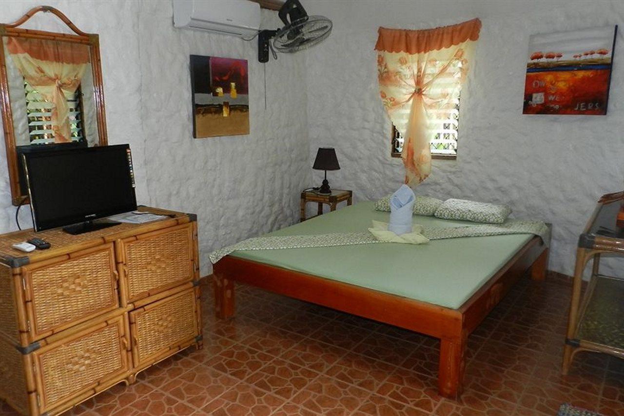 Panglao Chocolate Hills Hostel מראה חיצוני תמונה